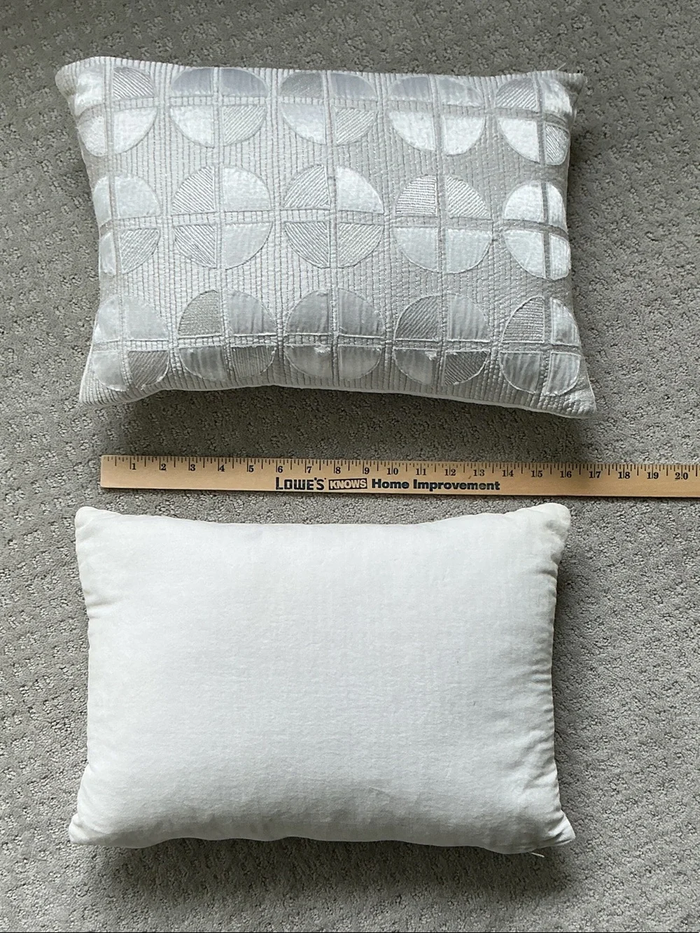 Crate&Barrel Cream Geometric Circle Accent Pillows (Pair)
